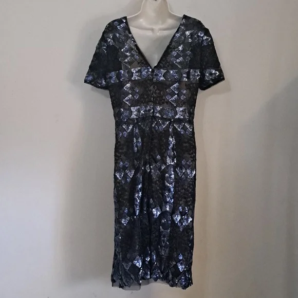BCBGMAXAZRIA 'Samara' Sequin Lace Sheath Dress 12 - Picture 12 of 13